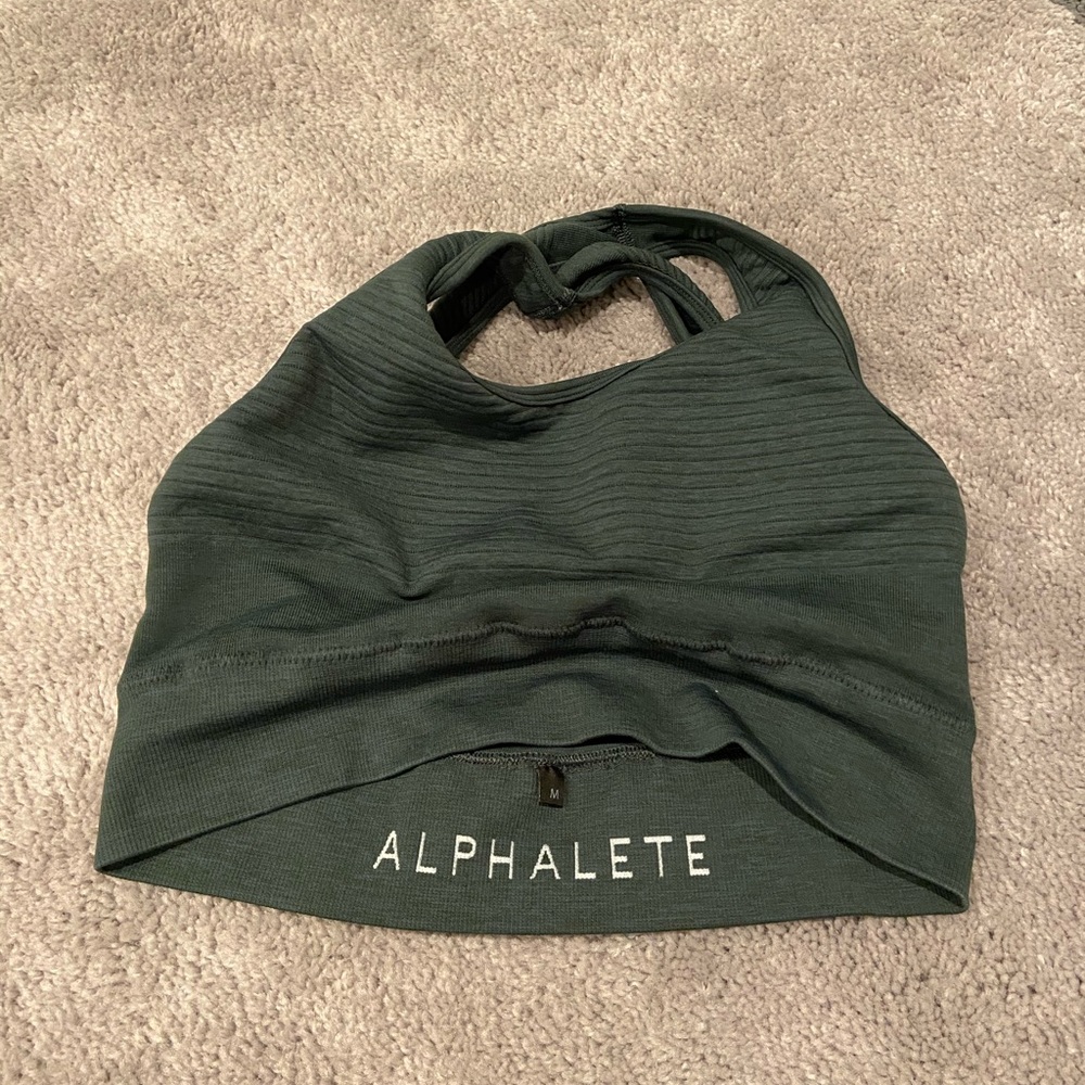 Alphalete sports bra